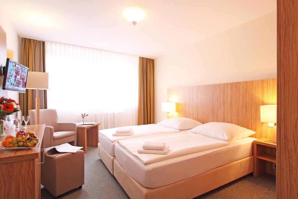 Akzent Hotel Am Burgholz タバルツ エクステリア 写真